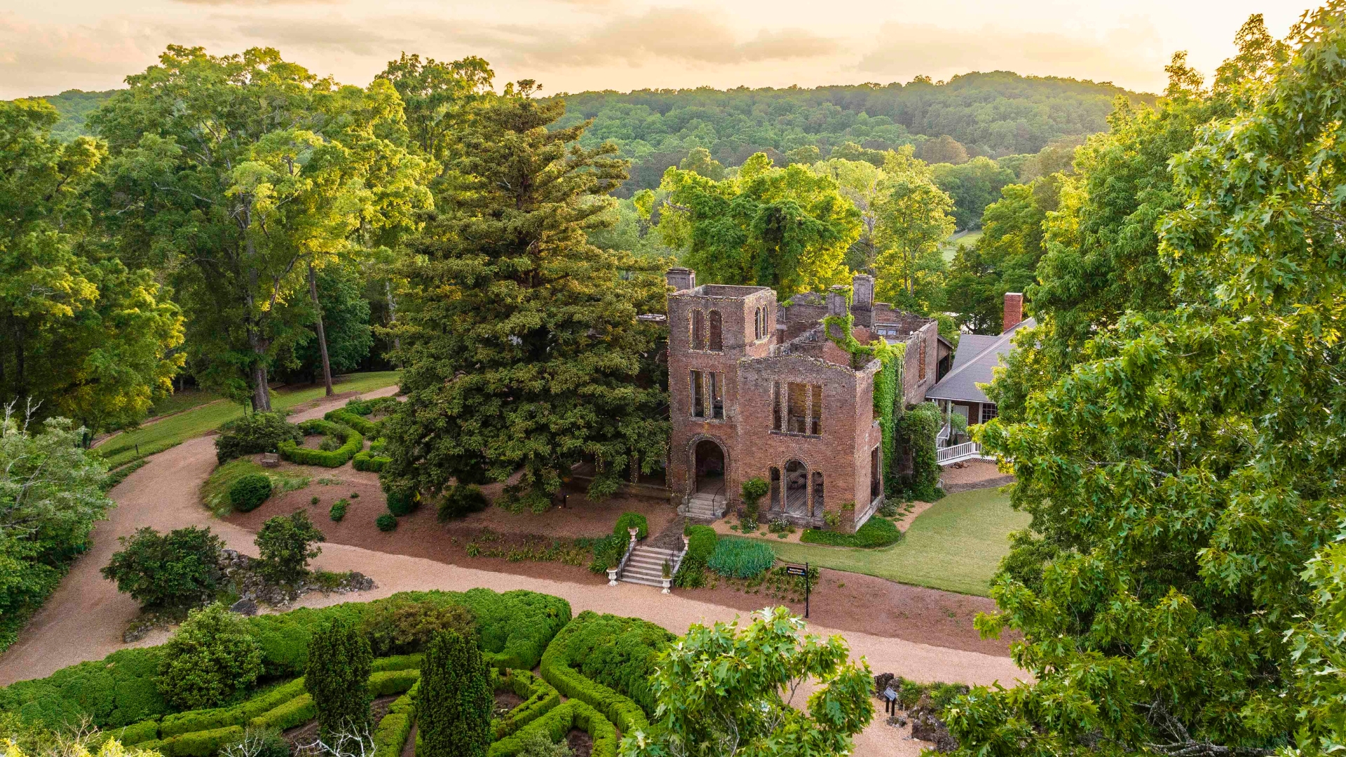 historic ruins and gardens